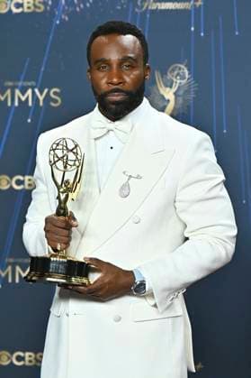 Trammell Tillman with the Emmy for Best Supporting Actor in a Drama Series Severance at the 77 Primetime Emmy Awards 2025 Photocall at the Peacock Theater Los Angeles, 14 09 2025 Foto:xD.xStarbuckx xFuturexImagex emmy_5810
