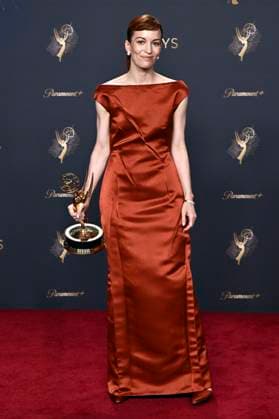 Britt Lower with the Emmy for Best Lead Actress in a Drama Series Severance at the 77 Primetime Emmy Awards 2025 Photocall at the Peacock Theater Los Angeles, 14 09 2025 Foto:xD.xStarbuckx xFuturexImagex emmy_5814