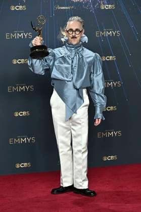 Alan Cumming with the Emmy for Best Reality Competition Program The Traitors at the Winner Photocall of the 77 Primetime Emmy Awards 2025 at the Peacock Theater Los Angeles, 14 09 2025 Foto:xD.xStarbuckx xFuturexImagex emmy_5882