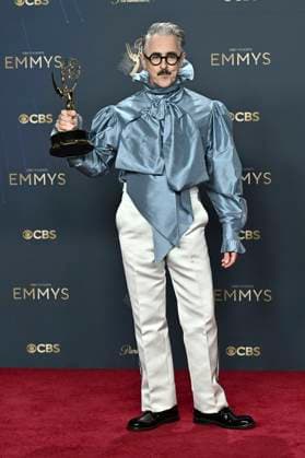 Alan Cumming with the Emmy for Best Reality Competition Program The Traitors at the Winner Photocall of the 77 Primetime Emmy Awards 2025 at the Peacock Theater Los Angeles, 14 09 2025 Foto:xD.xStarbuckx xFuturexImagex emmy_5883