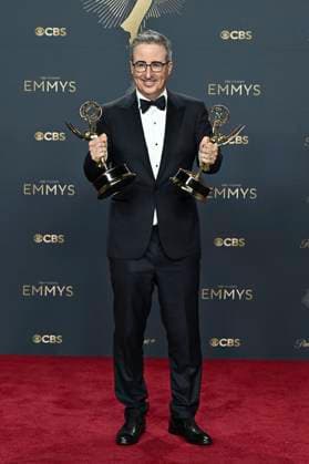 Stephen Colbert with the Emmy for Best Talk Series The Late Show with Stephen Colbert at the 77 Primetime Emmy Awards 2025 Photocall at the Peacock Theater Los Angeles, September 14, 2025 Foto:xD.xStarbuckx xFuturexImagex emmy_5896