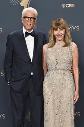 Ted Danson and Mary Steenburgen, recipients of the Bob Hope Humanitarian Award, at the 77 Primetime Emmy Awards 2025 Photocall at the Peacock Theater Los Angeles, 14 09 2025 Foto:xD.xStarbuckx xFuturexImagex emmy_5909