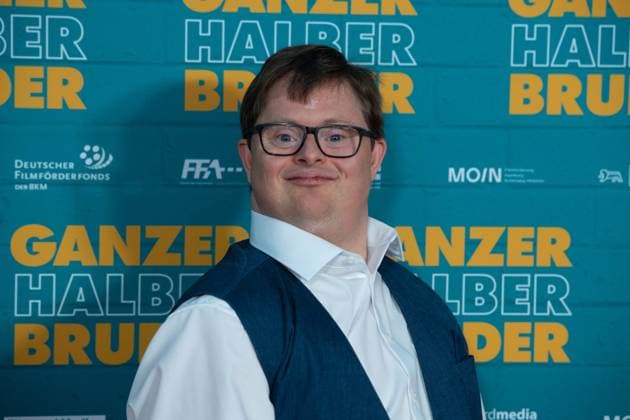 Nicolas Nico RANDEL, actor, red carpet, red carpet show, arrival, film premiere GANZER HALBER BRUDER on 15 09 2025 at the Cinedom cinema in Cologne,