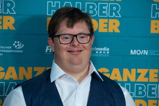 Nicolas Nico RANDEL, actor, red carpet, red carpet show, arrival, film premiere GANZER HALBER BRUDER on 15 09 2025 at the Cinedom cinema in Cologne,