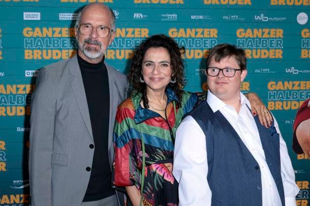 Christoph Maria Herbst, Sesede Terziyan and Nico Randel at the premiere of the feature film Ganzer halber Bruder at Cinedom Cologne, 15 09 2025 Foto:xR.xSchmiegeltx xFuturexImagex bruder_5929