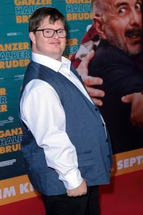 Nico Randel at the premiere of the movie Ganzer halber Bruder at Cinedom Cologne, 15 09 2025 Foto:xR.xSchmiegeltx xFuturexImagex bruder_5947