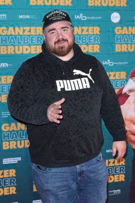 Tristan Seith at the premiere of the movie Ganzer halber Bruder at Cinedom Cologne, 15 09 2025 Foto:xR.xSchmiegeltx xFuturexImagex bruder_5982