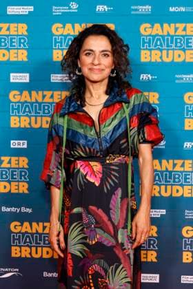 Actress Sesede Terziyan at the premiere of the movie Ganzer Halber Bruder at Cinedom Cologne Cologne, 15 09 2025 NRW Germany Copyright: xChristophxHardtx