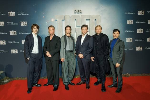 World premiere of The Tiger Yoran Leicher, David Schütter, Laurence Rupp, Dennis Gansel, Leonard Kunz and Sebastian Urzendowsky at the world premiere of The Tiger at the cinema in the Kulturbrauerei on 15 09 2025 in Berlin Copyright: xEventpressxKochanx