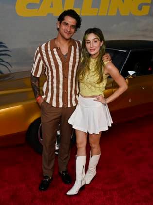 September 15, 2025, Hollywood, California, USA: TYLER POSEY and PHEM POSEY attends the Los Angeles Premiere of London Calling. Hollywood USA - ZUMAb173 20250915_aap_b173_053 Copyright: xBillyxBennightx