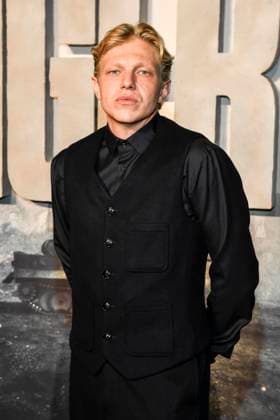 abb Leonhard Kunz as a guest on the red carpet at the world premiere of the Amazon film The Tiger at the cinema in the Kulturbrauerei, Berlin on 15 09 2025
