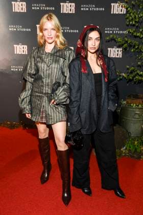 abb Bea Brocks and Aylin Oecal as guests on the red carpet at the world premiere of the Amazon film The Tiger at the cinema in the Kulturbrauerei, Berlin on 15 09 2025
