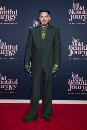 Adam Lambert at the premiere of the movie A Big Bold Beautiful Journey at AMC Lincoln Square New York, 15 09 2025 Foto:xB.xHinex xFuturexImagex beautiful_5926
