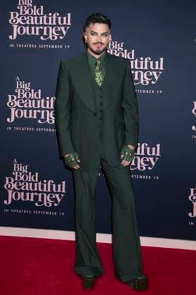 Adam Lambert at the premiere of the movie A Big Bold Beautiful Journey at AMC Lincoln Square New York, 15 09 2025 Foto:xB.xHinex xFuturexImagex beautiful_5927