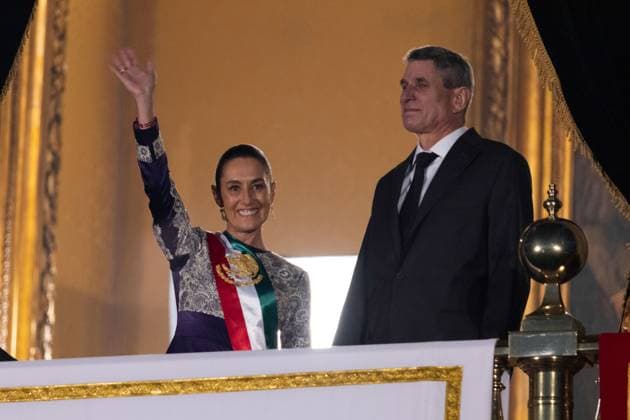 September 15, 2025, Mexico City, Mexico: Claudia Sheinbaum Pardo became the first woman president in Mexico to lead the Ã¢â‚¬oeEl GritoÃ¢â‚¬Â (Cry of Independence) celebration. The historical moment took place at the main square in the capital of the country in front of thousands of people. The mandatory was accompanied by her husband, the physicist Jesus Maria Tarriba. Mexico City Mexico - ZUMAl178 20250915_znp_l178_020 Copyright: xCristianxLeyvax