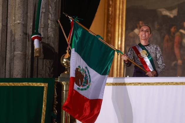 Mexican President Claudia Sheinbaum leads her first Grito de Independencia ceremony MEXICO CITY, MEXICO - SEPTEMBER 15: Mexican President Claudia Sheinbaum attends the Grito de Independencia ceremony, which marks the start of Independence Day celebrations, at Zocalo main square, in Mexico City, Mexico on September 15, 2025. This is the first time that a female president has lead the Grito de Independencia ceremony in the country s history. Daniel Cardenas Anadolu Mexico City Mexico. Editorial use only. Please get in touch for any other usage.  Copyright: x2025xAnadoluxDanielxCardenasx