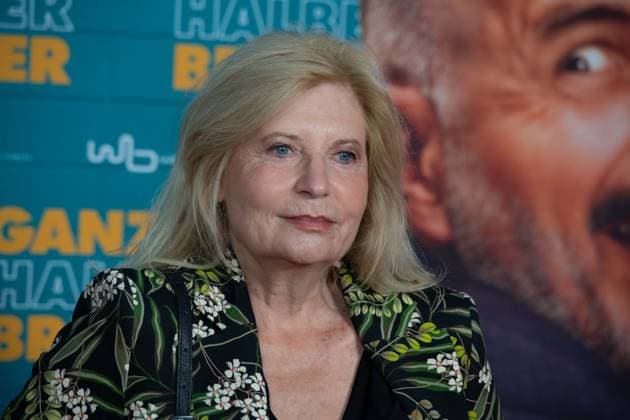 Sabine POSTEL, actress, red carpet, red carpet show, arrival, arrival, movie premiere GANZER HALBER BRUDER on 15 09 2025 at the Cinedom cinema in Cologne,