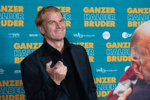 Enno KALISCH, actor, red carpet, red carpet show, arrival, arrival, film premiere GANZER HALBER BRUDER on 15 09 2025 at the Cinedom cinema in Cologne,