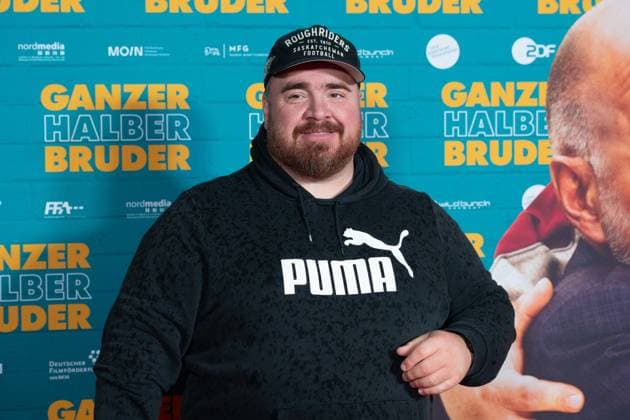 Tristan SEITH, actor, red carpet, red carpet show, arrival, arrival, movie premiere GANZER HALBER BRUDER on 15 09 2025 at the Cinedom cinema in Cologne,