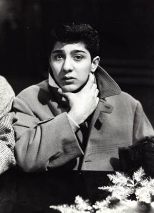 PAUL ANKA PAUL ANKA 1958.17 year old in Paris where his concert booked for Olympia Hall Auditorium in France.1437.Supplied by - Photos, inc. Copyright: xSuppliedxByxIpol-GlobexPhotos,xIncx