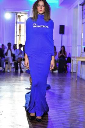 Mercedes-Benz Fashion Week in Madrid, Spain - 16 Sept 2025 A model walks the runway wearing a design by E.R.A.X. during Mercedes-Benz Fashion Week in IFERMA. Madrid Spain Copyright: xAtilanoxGarciax xSOPAxImagesx FOTO48057