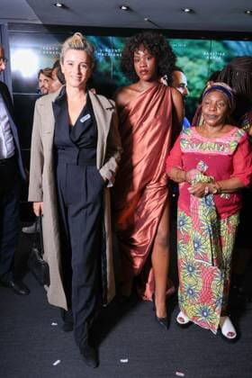 Muganga Premiere - Paris Agathe de La Boulaye, Joely Mbundu, Vincent Macaigne and Stella Kitoga attend the photocall for the premiere of Muganga held at the UGC Les Halles in Paris, France on September 16, 2025. Photo by David Boyer ABACAPRESS.COM Paris France  Copyright: xBoyerxDavid ABACAx