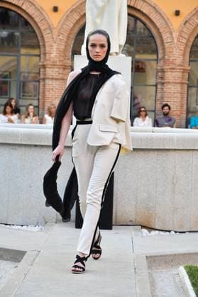 Mercedes-Benz Fashion Week de Madrid - Maison Mesa in Spain - 16 Sep 2025 A model walks the runway wearing a design by Maison Mesa during Mercedes-Benz Fashion Week de Madrid in IFERMA. Madrid Spain Copyright: xAtilanoxGarciax xSOPAxImagesx FOTO48066
