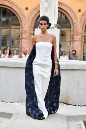 Mercedes-Benz Fashion Week de Madrid - Maison Mesa in Spain - 16 Sep 2025 A model walks the runway wearing a design by Maison Mesa during Mercedes-Benz Fashion Week de Madrid in IFERMA. Madrid Spain Copyright: xAtilanoxGarciax xSOPAxImagesx FOTO48102
