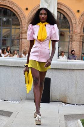 Mercedes-Benz Fashion Week de Madrid - Maison Mesa in Spain - 16 Sep 2025 A model walks the runway wearing a design by Maison Mesa during Mercedes-Benz Fashion Week de Madrid in IFERMA. Madrid Spain Copyright: xAtilanoxGarciax xSOPAxImagesx FOTO48106