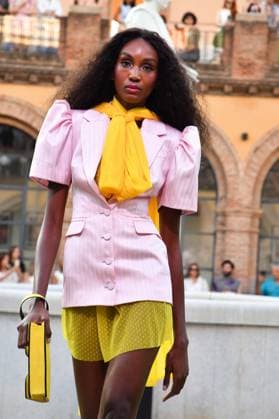Mercedes-Benz Fashion Week de Madrid - Maison Mesa in Spain - 16 Sep 2025 A model walks the runway wearing a design by Maison Mesa during Mercedes-Benz Fashion Week de Madrid in IFERMA. Madrid Spain Copyright: xAtilanoxGarciax xSOPAxImagesx FOTO48107