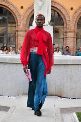 Mercedes-Benz Fashion Week de Madrid - Maison Mesa in Spain - 16 Sep 2025 A model walks the runway wearing a design by Maison Mesa during Mercedes-Benz Fashion Week de Madrid in IFERMA. Madrid Spain Copyright: xAtilanoxGarciax xSOPAxImagesx FOTO48116