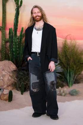 Sam Ryder at the premiere of the movie One Battle After Another at the Odeon Luxe Leicester Square London, 16 09 2025 Foto:xJ.xEdwardsx xFuturexImagex one_battle_5901