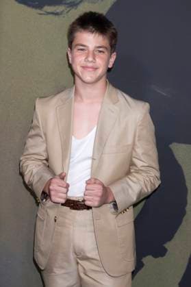 Charlie Reitzas at the premiere of the Netflix miniseries Black Rabbit at the SVA Theater New York, 16 09 2025 Foto:xB.xHinex xFuturexImagex rabbit_5902