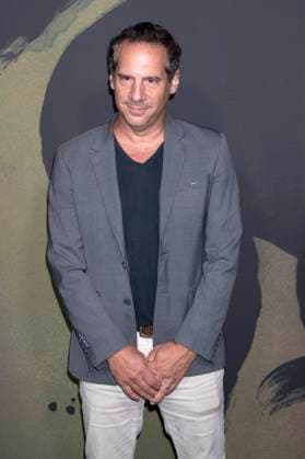 Seth Herzog at the premiere of the Netflix miniseries Black Rabbit at the SVA Theater New York, 16 09 2025 Foto:xB.xHinex xFuturexImagex rabbit_5951