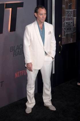 Jude Law at the premiere of the Netflix miniseries Black Rabbit at SVA Theater New York, 16 09 2025 Foto:xB.xHinex xFuturexImagex rabbit_5967