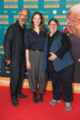 Christoph Maria Herbst, Anna von Stebut and Nico Randel at the premiere of the movie Ganzer halber Bruder at the Astor Grand Cinema Hannover, 16 09 2025 Foto:xC.xNiehausx xFuturexImagex bruder_hannover_5905
