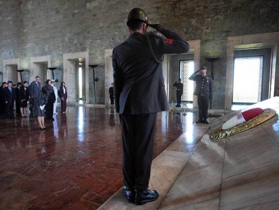 Japanese Princess Akiko of Mikasa visits Anitkabir ANKARA, TURKIYE - SEPTEMBER 17: Japanese Princess Akiko of Mikasa visits Anitkabir, the mausoleum of Turkish Republic s Founder Mustafa Kemal Ataturk, in Ankara, Turkiye on September 17, 2025. Evrim Aydin Anadolu Ankara Turkey. Editorial use only. Please get in touch for any other usage.  Copyright: x2025xAnadoluxEvrimxAydinx