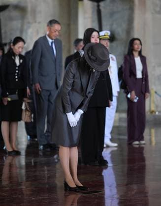 Japanese Princess Akiko of Mikasa visits Anitkabir ANKARA, TURKIYE - SEPTEMBER 17: Japanese Princess Akiko of Mikasa visits Anitkabir, the mausoleum of Turkish Republic s Founder Mustafa Kemal Ataturk, in Ankara, Turkiye on September 17, 2025. Evrim Aydin Anadolu Ankara Turkey. Editorial use only. Please get in touch for any other usage.  Copyright: x2025xAnadoluxEvrimxAydinx