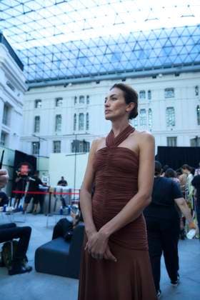 Silvia Tcherassis fashion show at MBFW Madrid Model Nieves Alvarez during the fashion show of designer Silvia Tcherassi, at the 82nd edition of Mercedes Benz Fashion Week Madrid, at the Palacio de Cibeles, on September 17, 2025, in Madrid Spain This years edition will be held from September 17 to 21 and commemorates the 40th anniversary of the catwalk Silvia Tcherassi is the first designer invited to MBFW Madrid The Colombian fashion designer is considered one of the most successful fashion designers in the world Tcherassi received yesterday the International Designer Award during the first edition of this award 17 SEPTEMBER 2025 Jesús Hellí Espana  Copyright: xJesusxHellinx 6960437