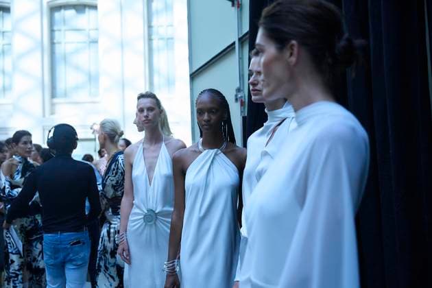 Silvia Tcherassis fashion show at MBFW Madrid Models during the fashion show of designer Silvia Tcherassi, at the 82nd edition of Mercedes Benz Fashion Week Madrid, at the Palacio de Cibeles, on September 17, 2025, in Madrid Spain This years edition will be held from September 17 to 21 and commemorates the 40th anniversary of the catwalk Silvia Tcherassi is the first designer invited to MBFW Madrid The Colombian fashion designer is considered one of the most successful fashion designers in the world Tcherassi received yesterday the International Designer Award during the first edition of this award 17 SEPTEMBER 2025 Jesús Hellí Espana  Copyright: xJesusxHellinx 6960431