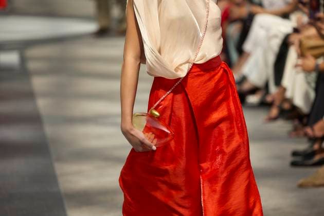 Pedro del Hierro fashion show at MBFW Madrid A model during the fashion show of designer Pedro del Hierro, at the 82nd edition of Mercedes Benz Fashion Week Madrid, at the Cibeles Palace, on September 17, 2025, in Madrid Spain This years edition is held from September 17 to 21 and commemorates the 40th anniversary of the runway Pedro del Hierro is a Spanish fashion brand for women and men, which adapts to the lifestyle and needs of society 17 SEPTEMBER 2025 Jesús Hellí Madrid Madrid Madrid Spain  Copyright: xJesusxHellinx 6961190