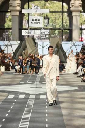 Pedro del Hierro fashion show at MBFW Madrid A model during the fashion show of designer Pedro del Hierro, at the 82nd edition of Mercedes Benz Fashion Week Madrid, at the Cibeles Palace, on September 17, 2025, in Madrid Spain This years edition is held from September 17 to 21 and commemorates the 40th anniversary of the runway Pedro del Hierro is a Spanish fashion brand for women and men, which adapts to the lifestyle and the needs of society 17 SEPTEMBER 2025 Jesús Hellí Madrid Madrid Madrid Spain  Copyright: xJesusxHellinx 6961201
