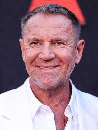 World Premiere Of Lionsgate s The Strangers - Chapter 2 Finnish film director, producer, and screenwriter Renny Harlin arrives at the World Premiere Of Lionsgate s The Strangers - Chapter 2 held at AMC Century City 15 at Westfield Century City in Century City, Los Angeles, California, United States. AMC Century City 15 at Westfield Century City, Century City, Los Angeles, California, USA California United States  Copyright: xImagexPressxAgencyx originalFilename: collin-worldpre250917_nppb4.jpg