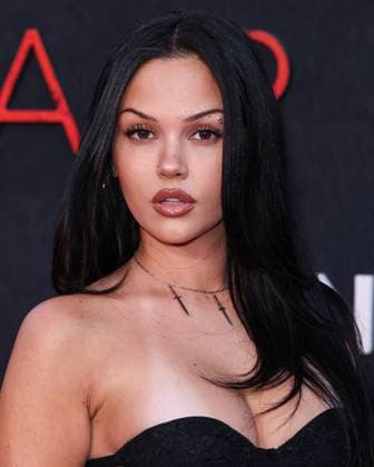 World Premiere Of Lionsgate s The Strangers - Chapter 2 American singer-songwriter Maggie Lindemann (Margaret Elizabeth Lindemann) arrives at the World Premiere Of Lionsgate s The Strangers - Chapter 2 held at AMC Century City 15 at Westfield Century City in Century City, Los Angeles, California, United States. AMC Century City 15 at Westfield Century City, Century City, Los Angeles, California, USA California United States  Copyright: xImagexPressxAgencyx originalFilename: collin-worldpre250917_npRLs.jpg