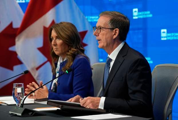 September 17, 2025, Ottawa, On, Canada: Bank of Canada Carolyn Rogers, left, looks on as Governor Tiff Macklem speaks during a news conference in Ottawa, Wednesday, Sept. 17, 2025. Ottawa Canada  - ZUMAc35_ 20250917_zaf_c35_010 Copyright: xAdrianxWyldx