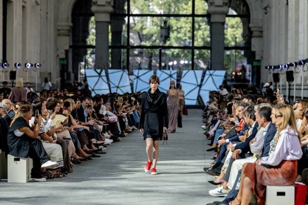 Adolfo Dominguez fashion show at MBFW Madrid Models during the fashion show of designer Adolfo Dominguez, at the 82nd edition of Mercedes Benz Fashion Week Madrid, at the Palacio de Cibeles, on September 17, 2025, in Madrid Spain This years edition will be held from September 17 to 21 and commemorates the 40th anniversary of the catwalk Adolfo Domínguez has been committed, since its inception, to a natural fashion, far from rigidity Currently, the firm has 360 points of sale in 24 countries 17 SEPTEMBER 2025 Madrid Madrid Spain  Copyright: xRicardoxRubiox 6961726