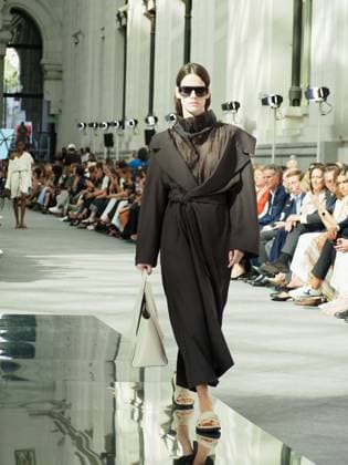 Adolfo Dominguez Fashion Show At Mercedes-Benz Fashion Week 2025 Designer Adolfo Dominguez shows at the Cibeles Palace during Mercedes-Benz Fashion Week Madrid, which celebrates its 40th anniversary in Madrid, Spain, on September 17. Madrid Madrid Spain  Copyright: xAaronxHerediax originalFilename: herediasanchez-adolfodo250917_npdPN.jpg