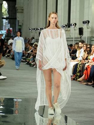 Adolfo Dominguez Fashion Show At Mercedes-Benz Fashion Week 2025 Designer Adolfo Dominguez shows at the Cibeles Palace during Mercedes-Benz Fashion Week Madrid, which celebrates its 40th anniversary in Madrid, Spain, on September 17. Madrid Madrid Spain  Copyright: xAaronxHerediax originalFilename: herediasanchez-adolfodo250917_npgYM.jpg
