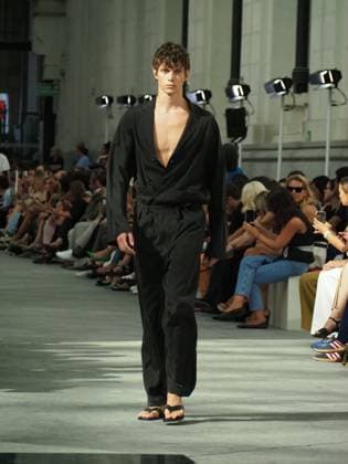 Adolfo Dominguez Fashion Show At Mercedes-Benz Fashion Week 2025 Designer Adolfo Dominguez shows at the Cibeles Palace during Mercedes-Benz Fashion Week Madrid, which celebrates its 40th anniversary in Madrid, Spain, on September 17. Madrid Madrid Spain  Copyright: xAaronxHerediax originalFilename: herediasanchez-adolfodo250917_npmLj.jpg