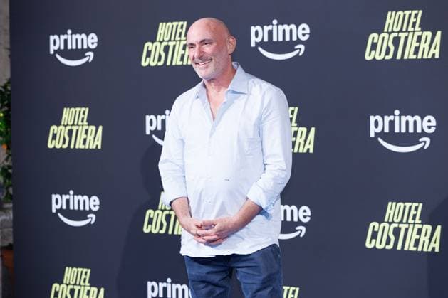 News - Photocall - HOTEL COSTIERA Adam Bernstein attends the Photocall of the movie HOTEL COSTIERA on september 17, 2025 at Cinema The Space, Rome, Italy Rome Cinema Moderno-The Space Italy Copyright: xEmanuelaxVertollix xLiveMediax LPN_2034421